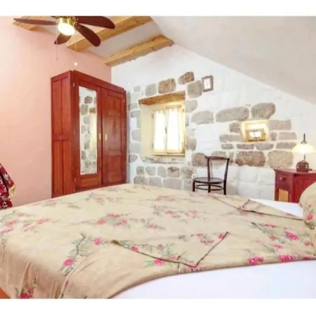 Hvar Heart Heritage Stone House 2 Floors, Up To 6 Persons *